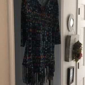 Hannah Woman’s  Boho multicolored, top size large. Beautiful colors